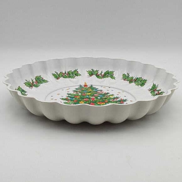 Vintage Christmas Santa Tray 9.5" Cookie Candy Serving Scallop Holiday MCM Decor - Picture 4 of 16